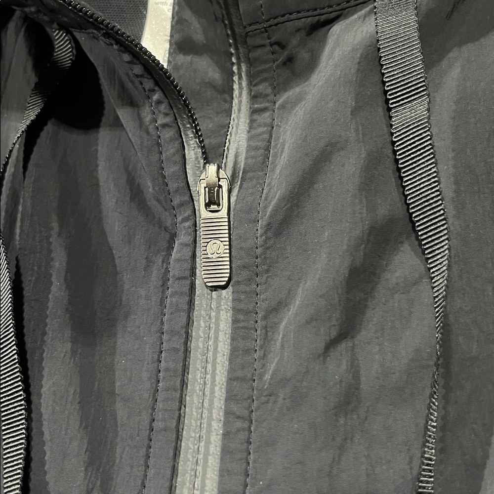 Lululemon x SoulCycle | Ride & Reflect Jacket - Picture 9 of 16